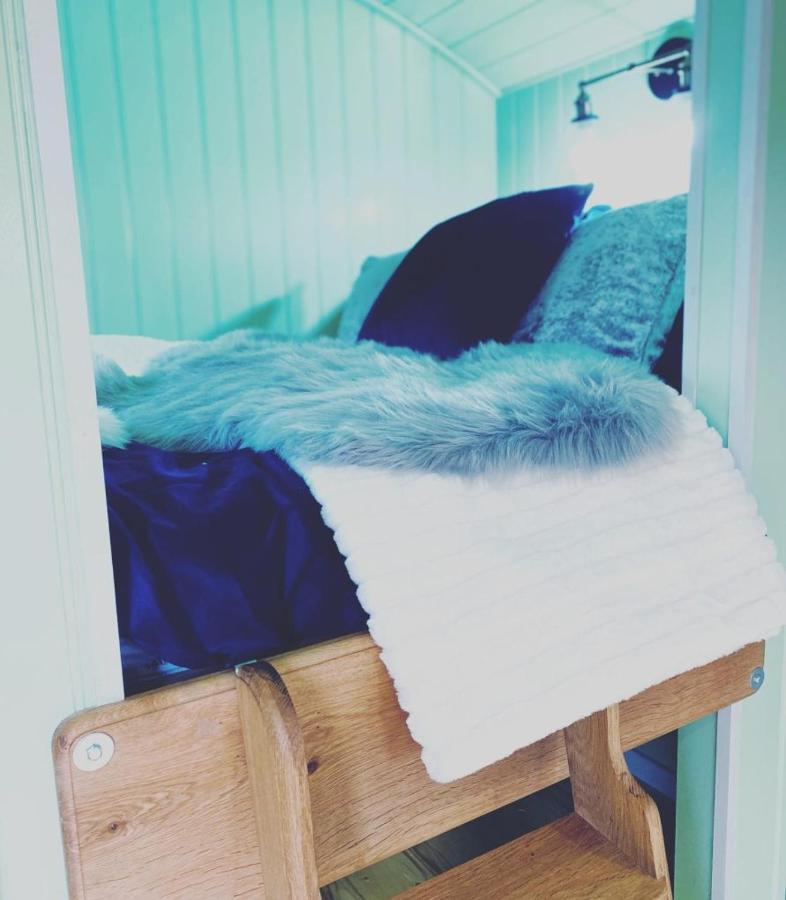 Jasmine The Shepherd Hut Woodhall Spa Exterior photo