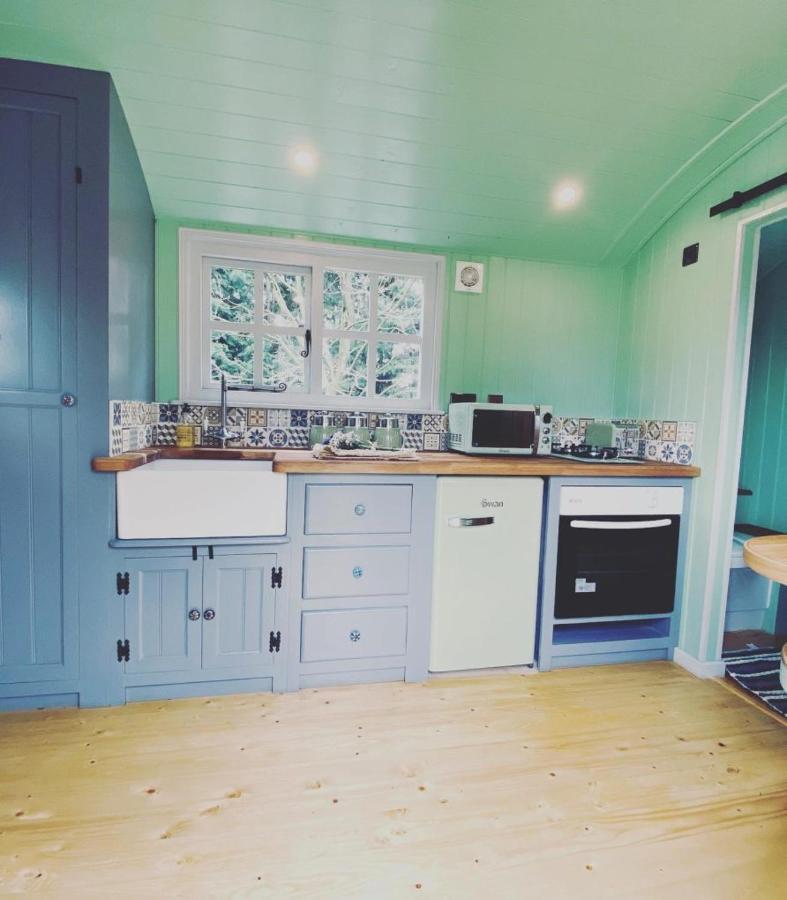 Jasmine The Shepherd Hut Woodhall Spa Exterior photo